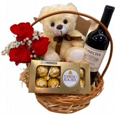 Cesta especial Rosas e Vinho